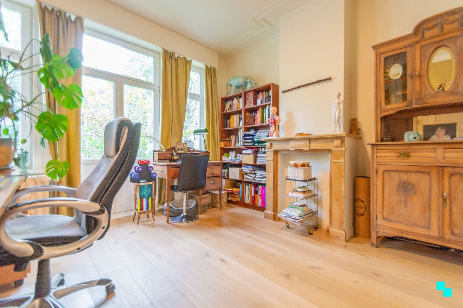 Karaktervolle woning met handelsruimte vlakbij Gent-Sint-Pieters foto 4