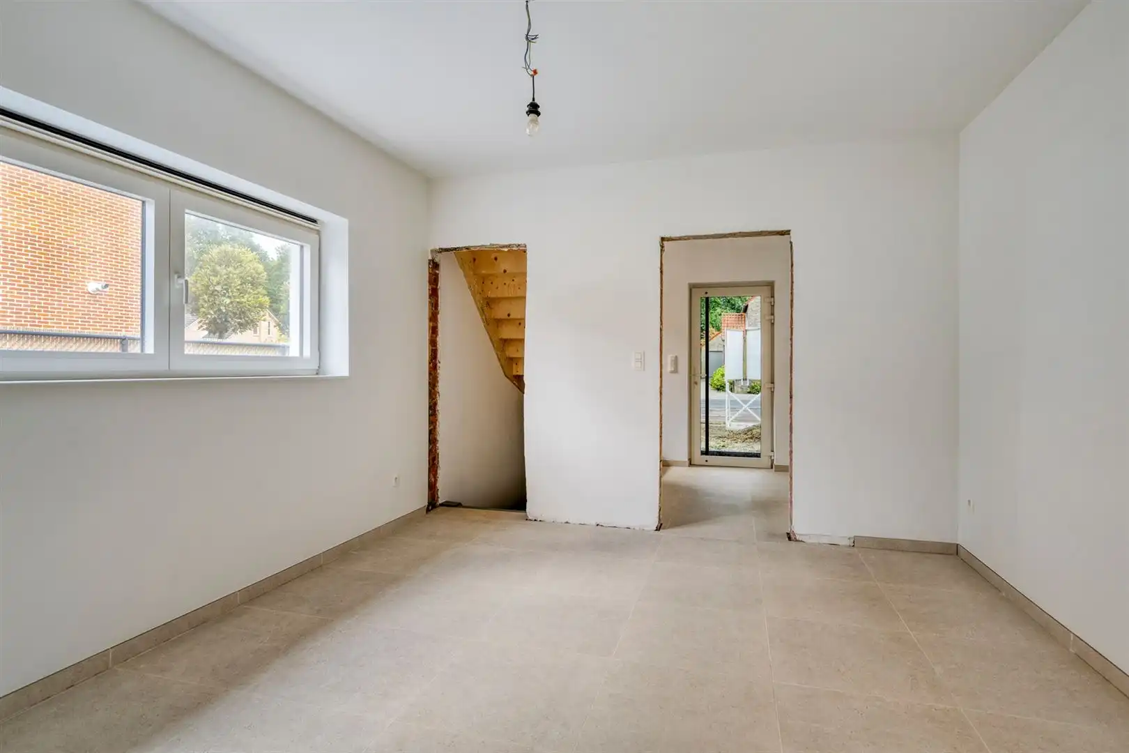 TE KOOP: Volledig gerenoveerde en instapklare woning met 3 slaapkamers te Koersel! foto 14