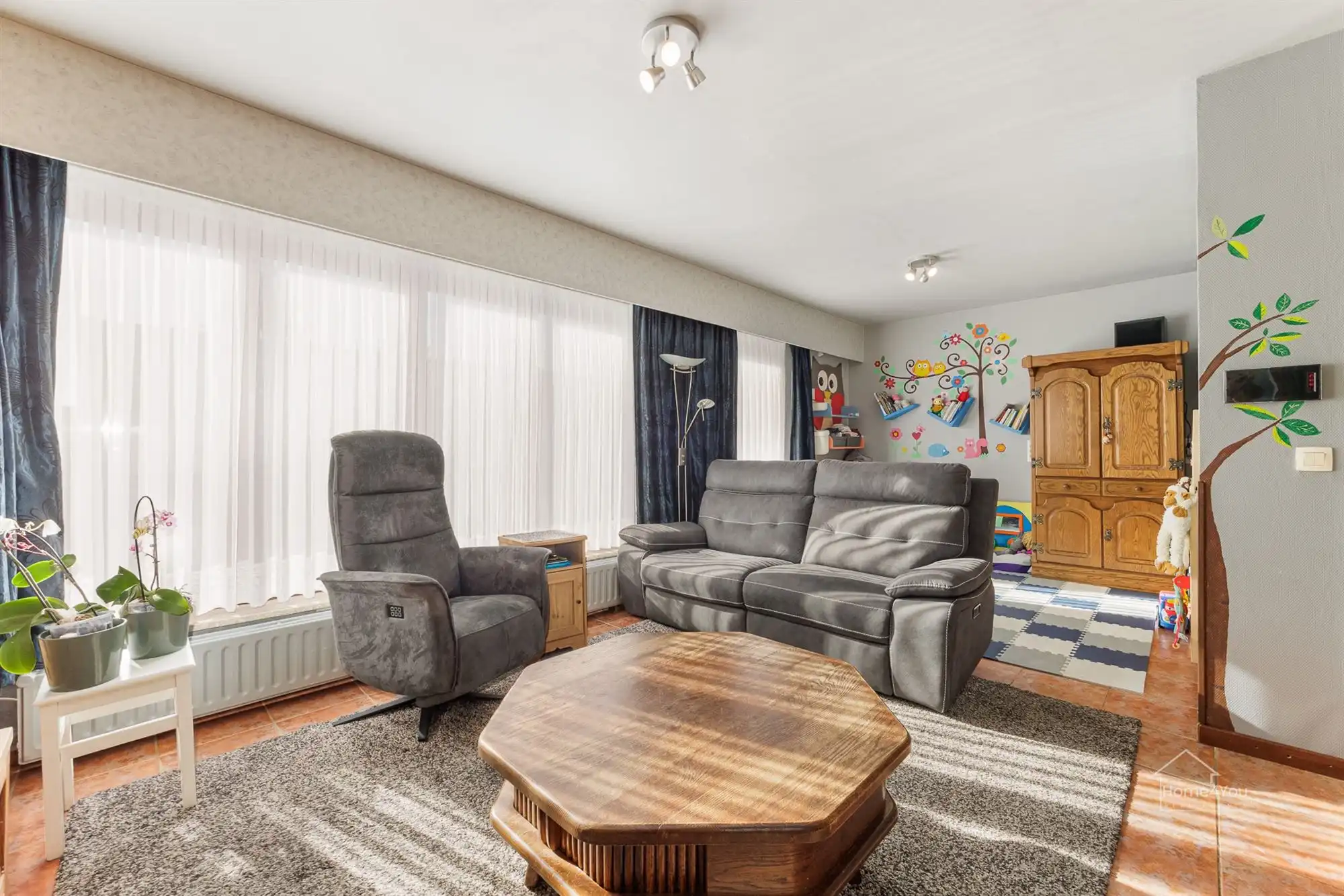 Ruime gezinswoning met 5 slaapkamers en tuin foto 14