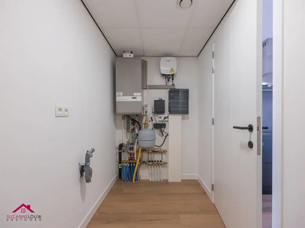 Gelijkvloers appartement met ruim terras foto 22