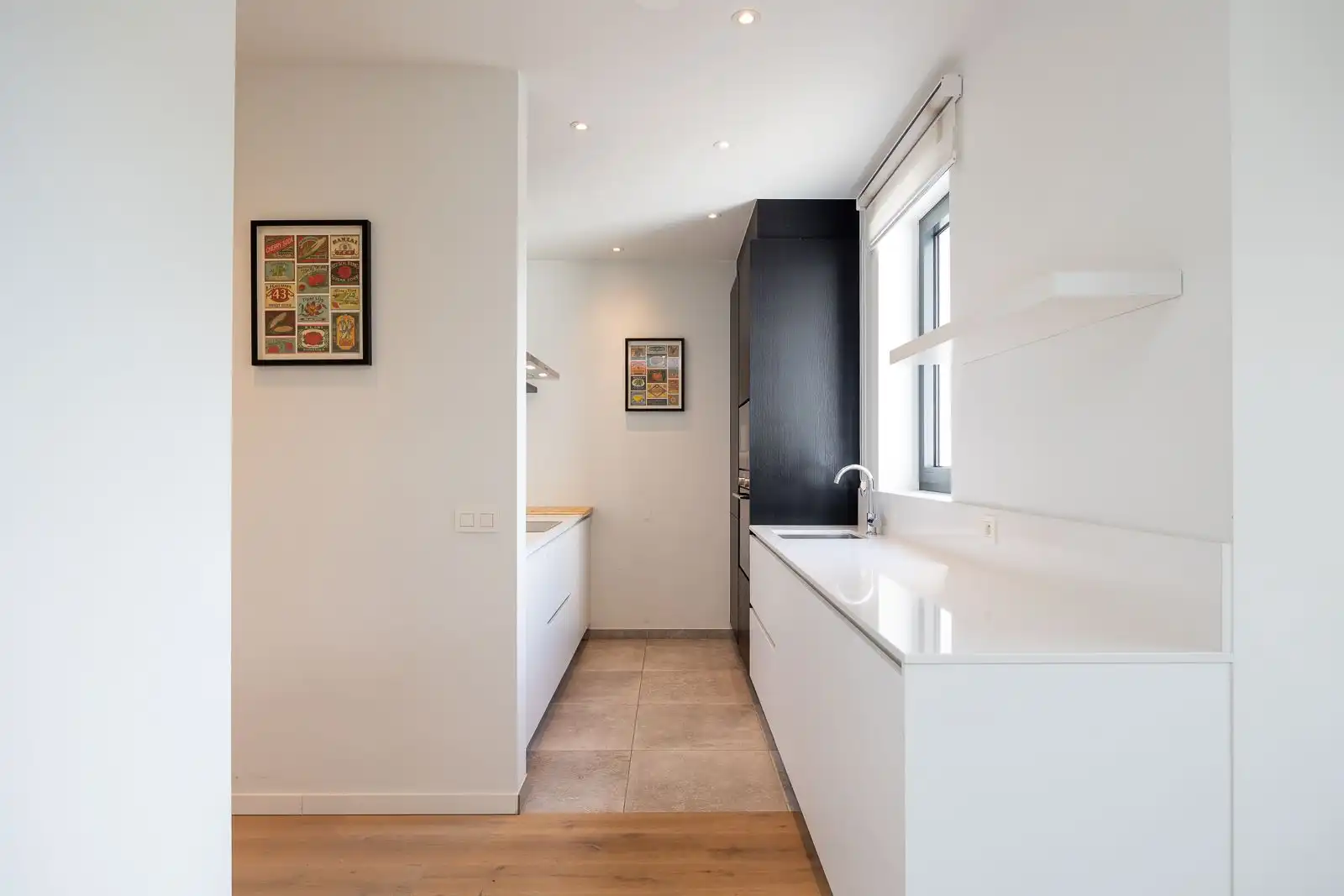 Appartement met zuidwestgericht terras, kelder en garage! foto 3