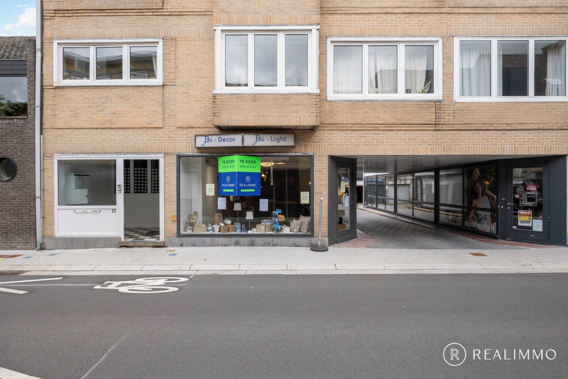 Verrassend ruim handelspand in hartje Kuurne foto 2