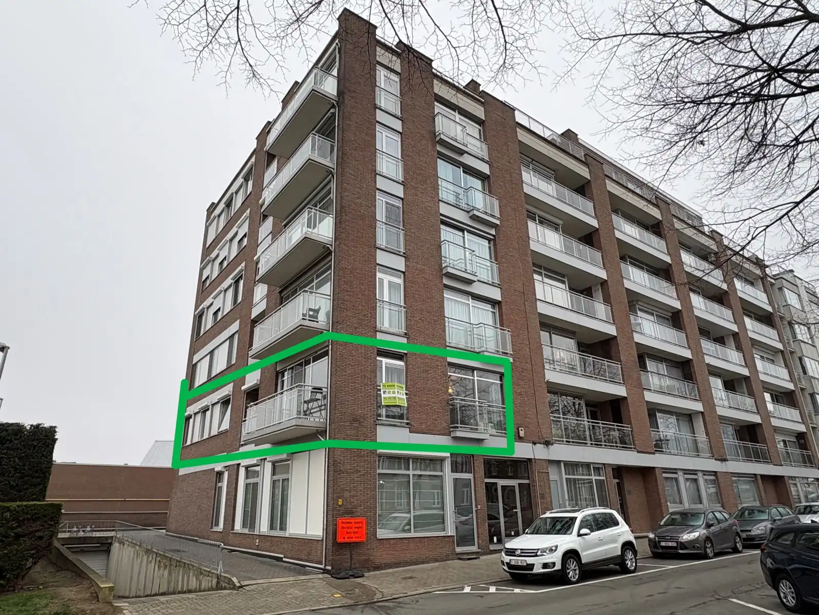 Appartement te koop foto {{pictureIndex}}