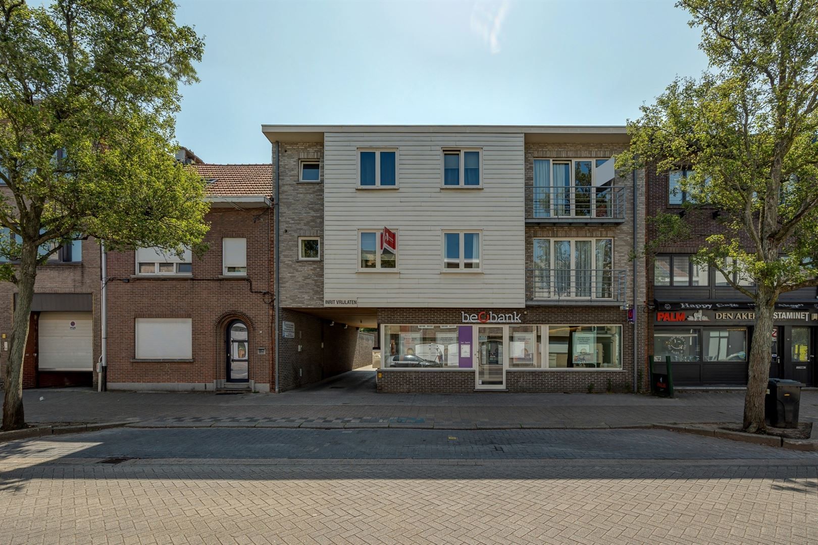 Instapklaar appartement met groot terras en autostaanplaats foto 3
