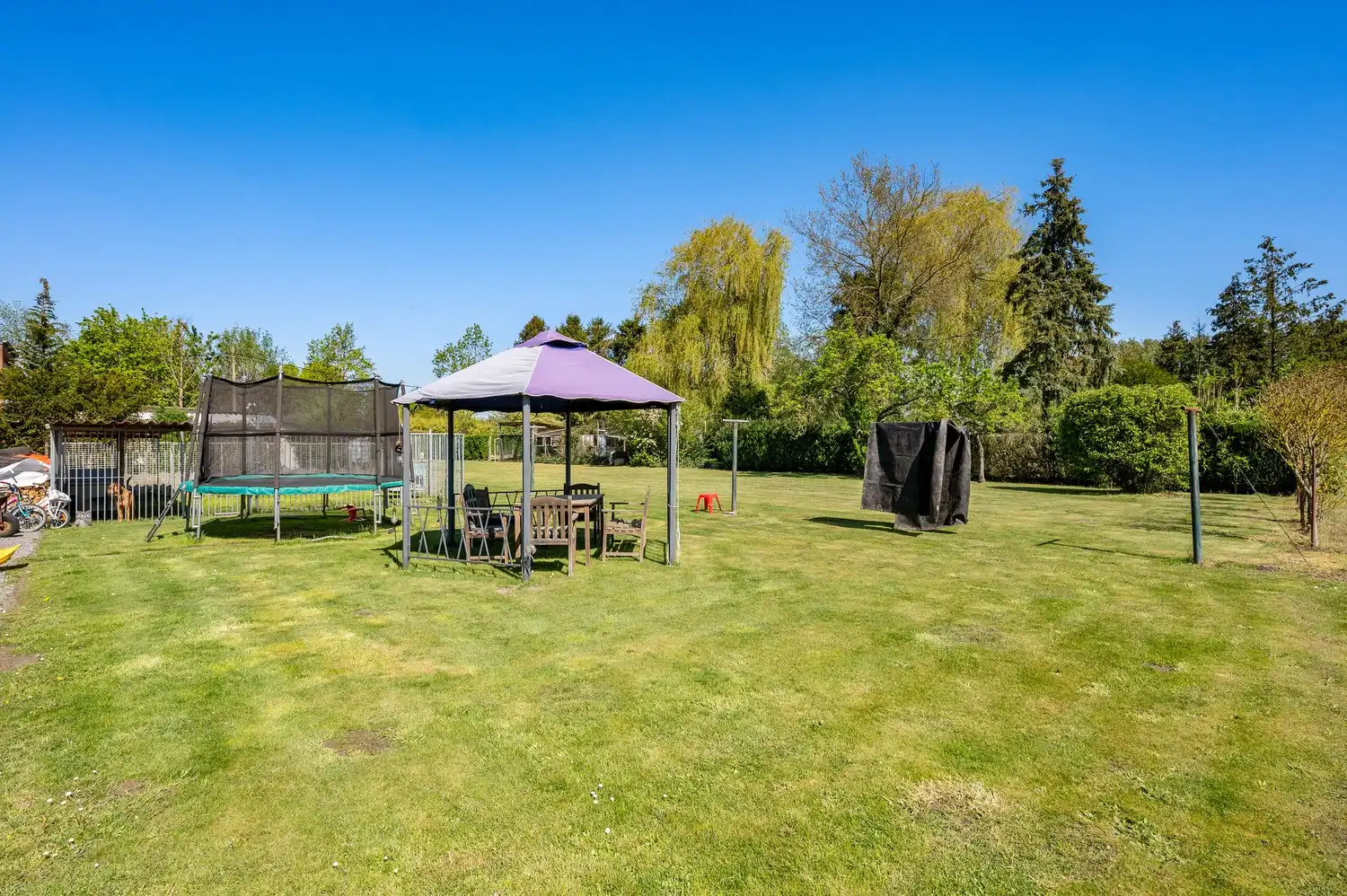 Open bebouwing met ruime tuin en tal van mogelijkheden foto 5