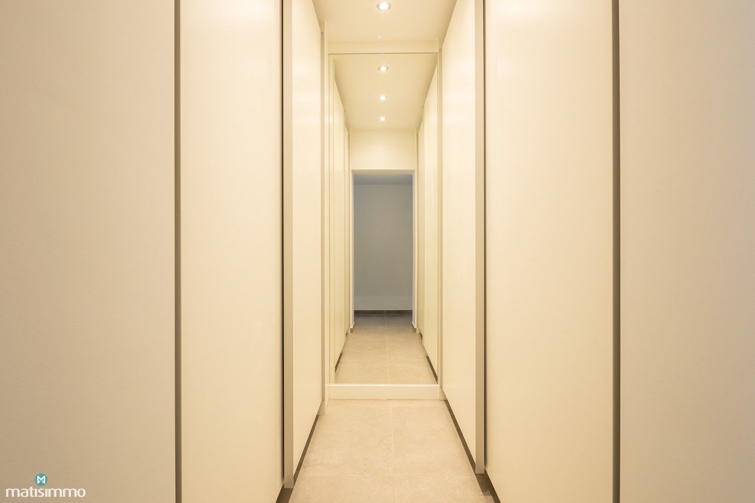 NIEUWBOUWAPPARTEMENT VOORZIEN VAN ALLE COMFORT MET TWEE SLAAPKAMERS TE MOPERTINGEN foto 17