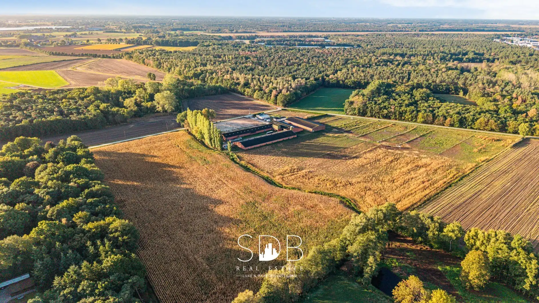 Boerderij met paardenfaciliteiten en graslanden op 14.490m² foto 35