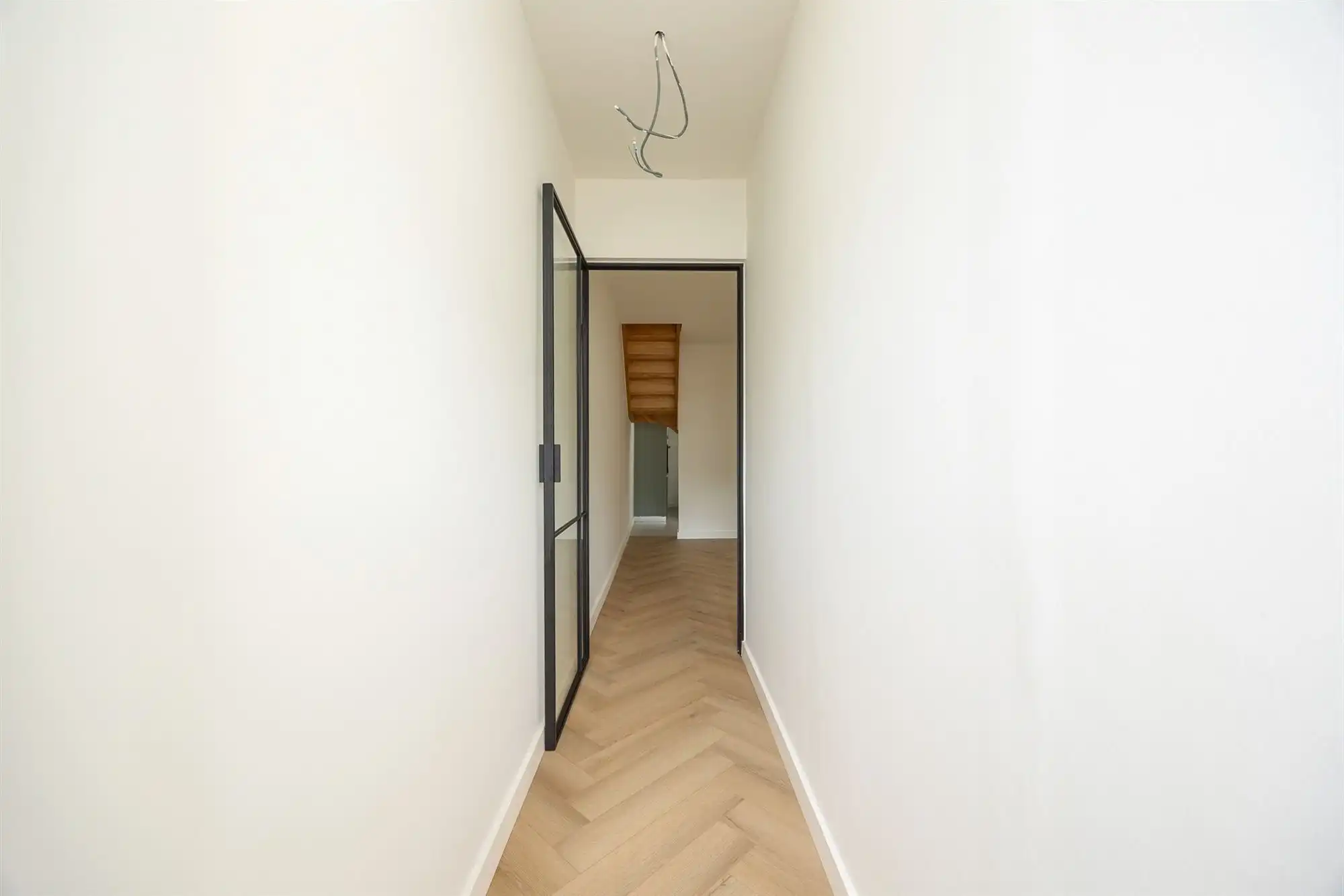 Gerenoveerde woning met 3 slaapkamers en tuin te Lier foto 2
