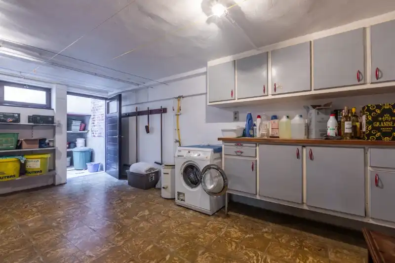 Verzorgde halfopen woning met 3 slaapkamers, tuin en ruime garage op een totale grondoppervlakte van 393m². foto 13