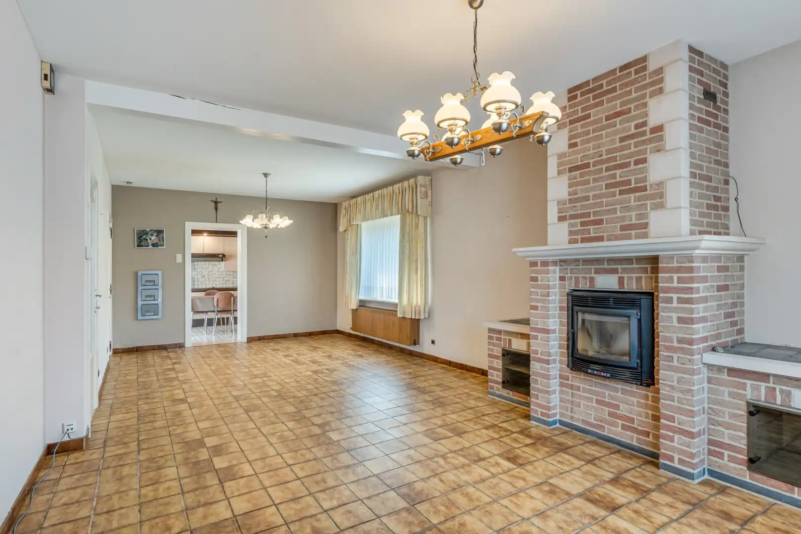 Charmante gezinswoning met prachtige tuin op een perceel van ca. 3.348 m² foto 6