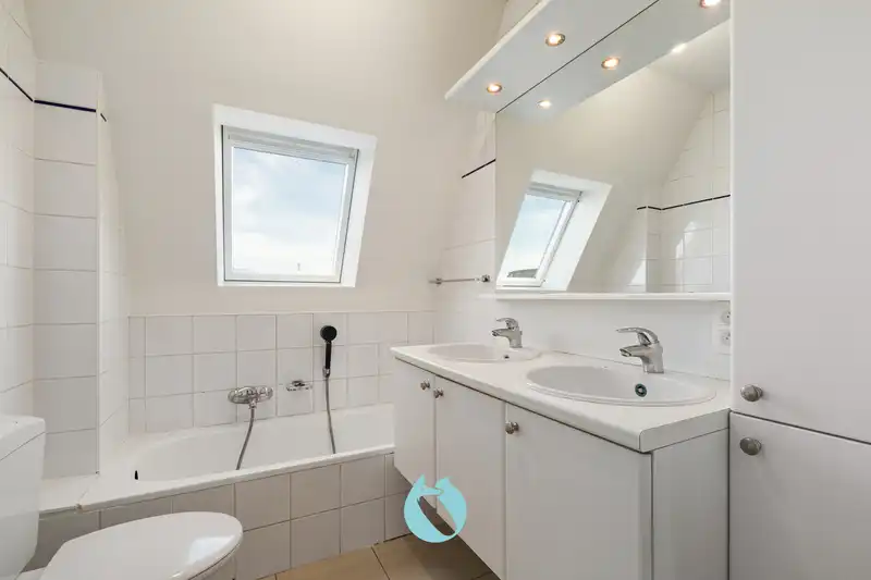 Instapklaar appartement met twee slaapkamers in Gent foto 5