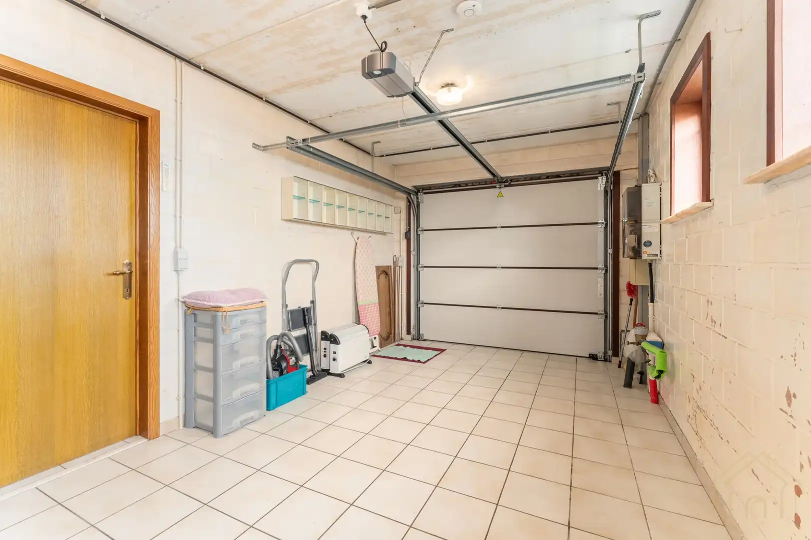 Vrijstaande woning met zonnige tuin en veel potentieel in rustige straat te Wevelgem foto 16