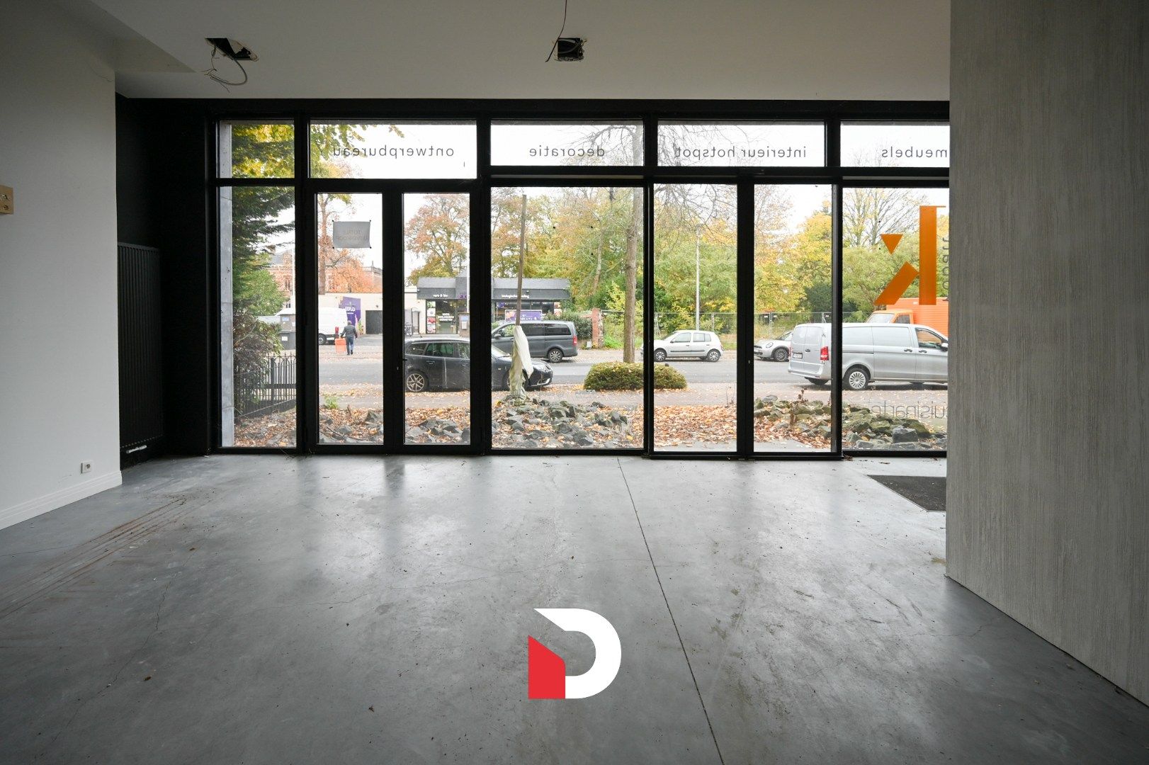 Gerenoveerd handelspand / winkelruimte op een strategische locatie te Assebroek. foto 22