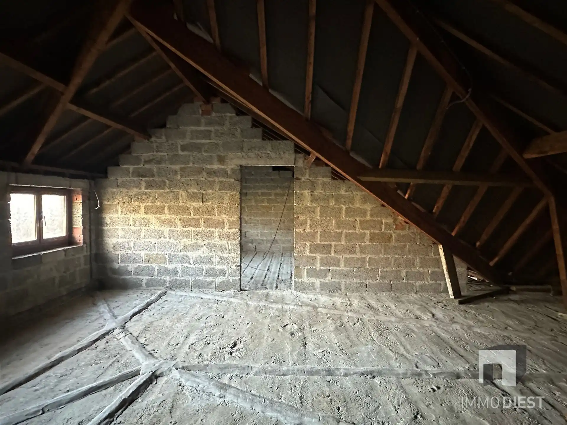 Landhuis met karakter en ruimte (min. 4 slpks) foto 21