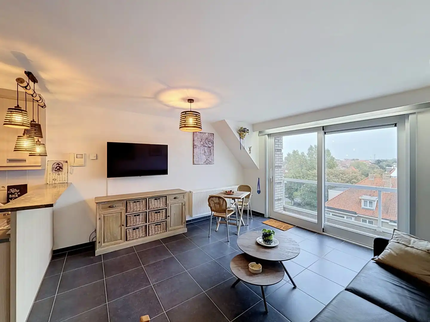 Instapklare studio met slaaphoek en zuidgericht terras te Nieuwpoort-Bad. foto 2