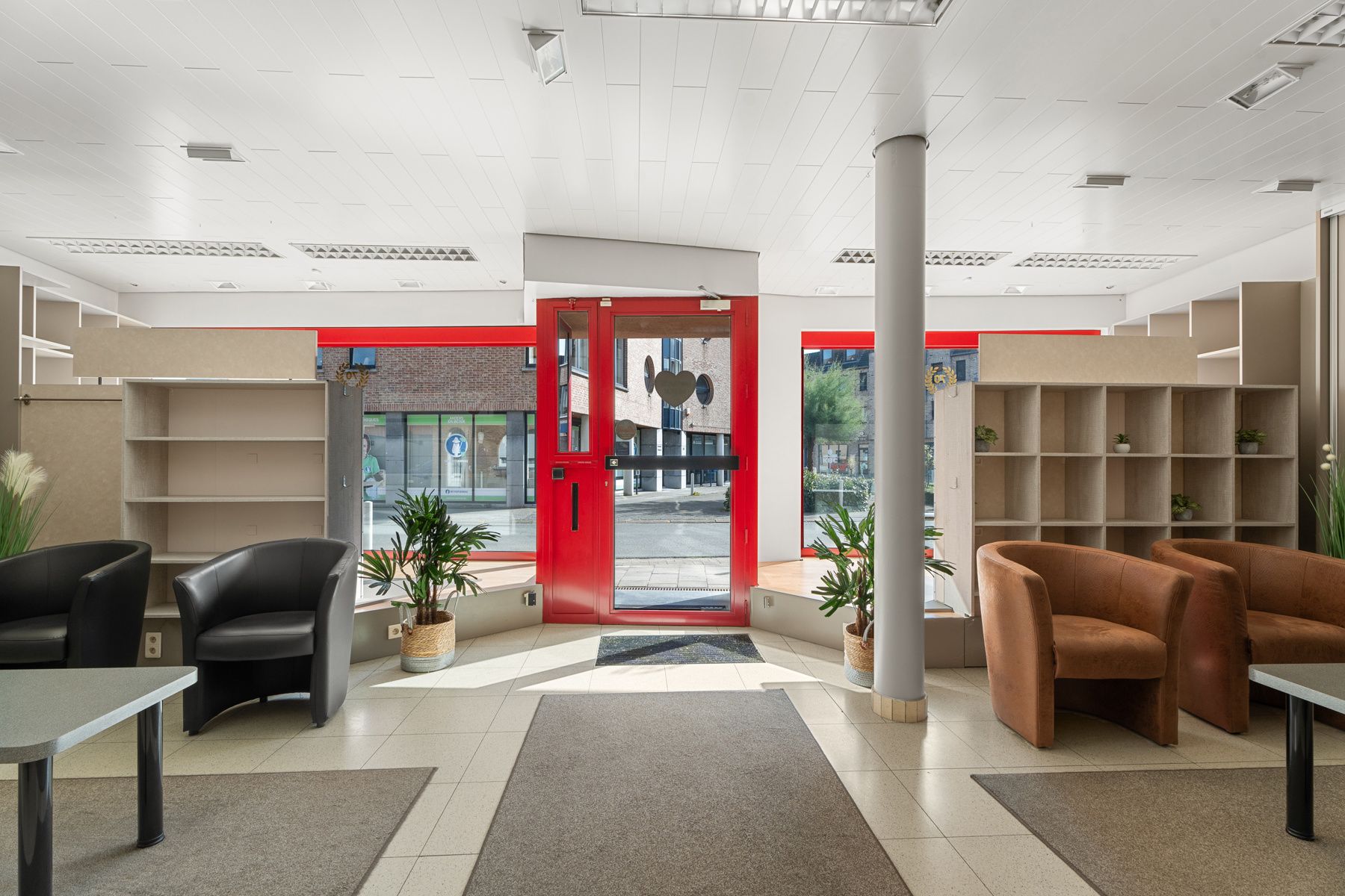 Commercieel pand op een goede locatie foto 2