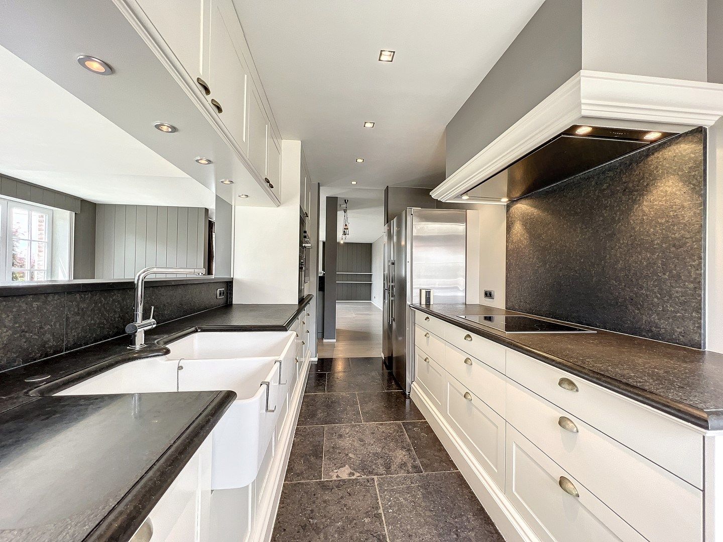 Ruime, alleenstaande woning met grote tuin te Staden foto 6