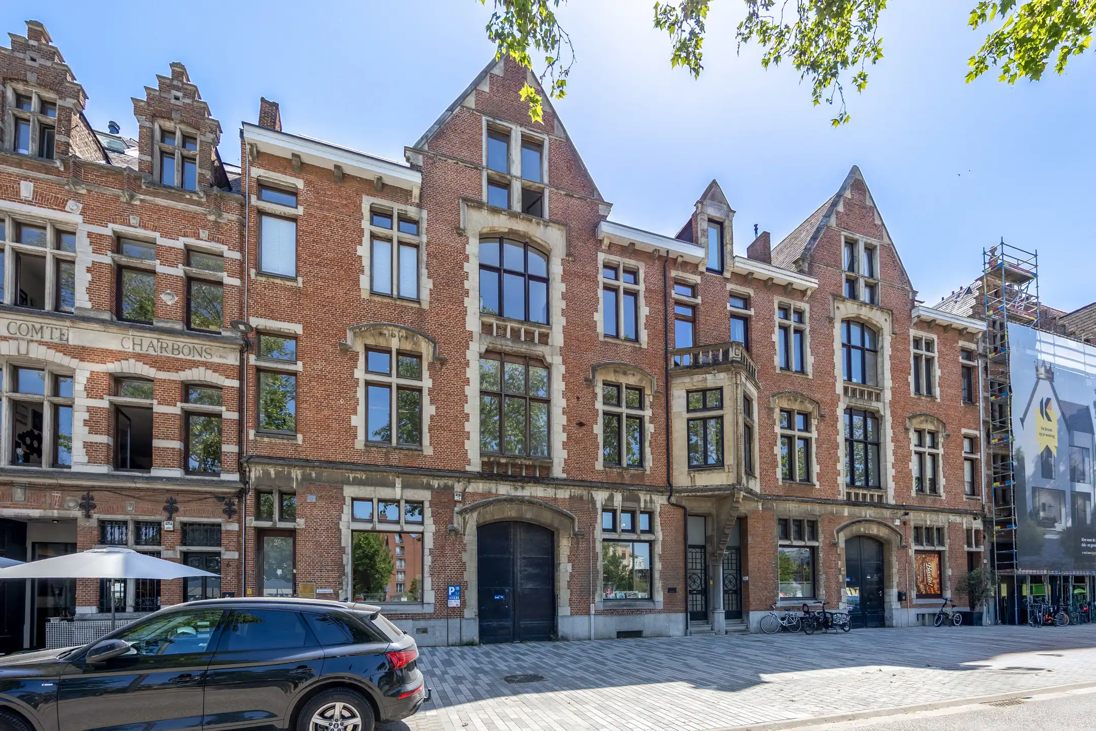 Uniek herenhuis met zwemvijver aan het Zuidpark foto 2
