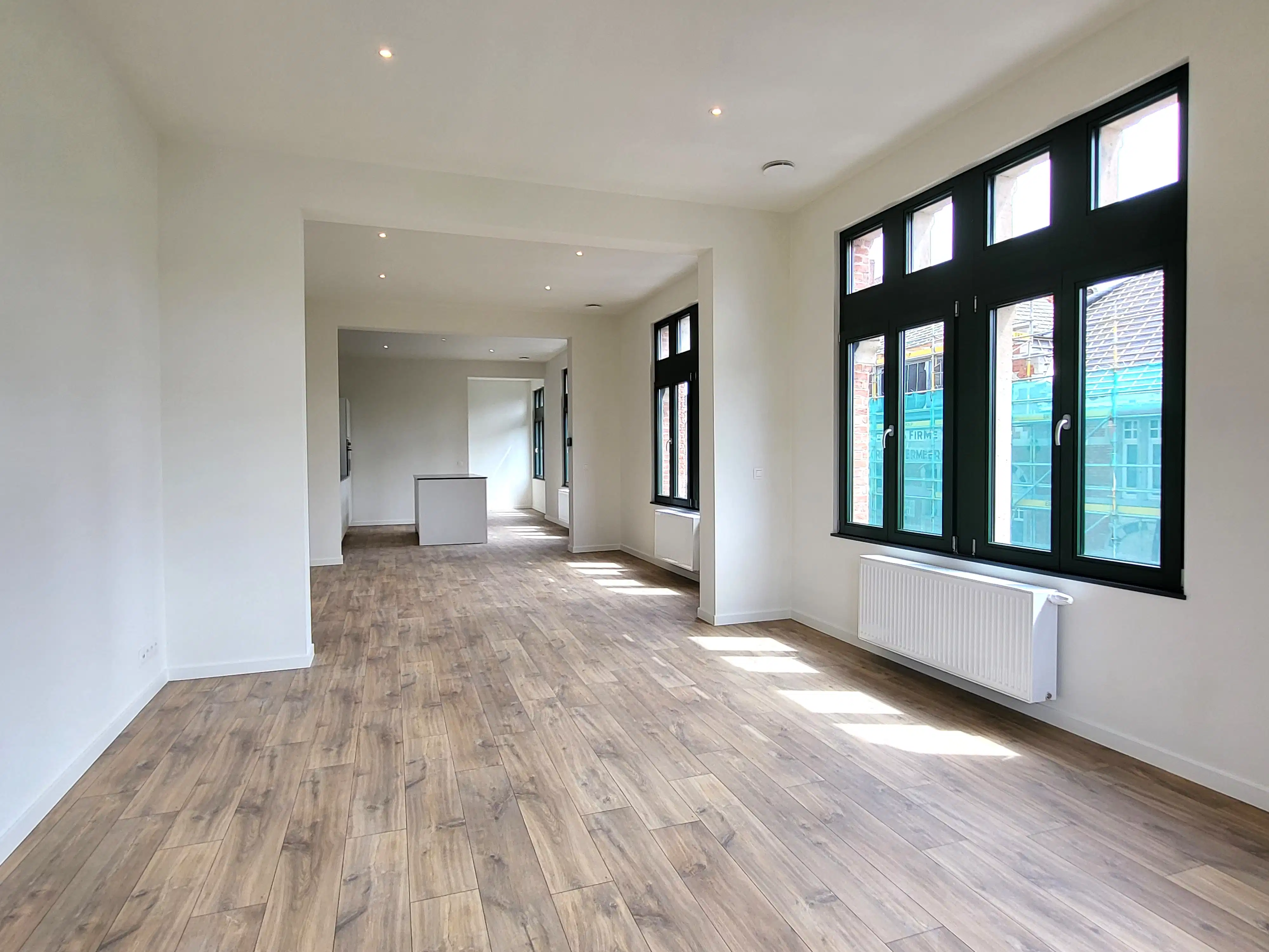 Volledig gerenoveerd appartement met 2 slaapkamers in het hart van Gent.  foto 15