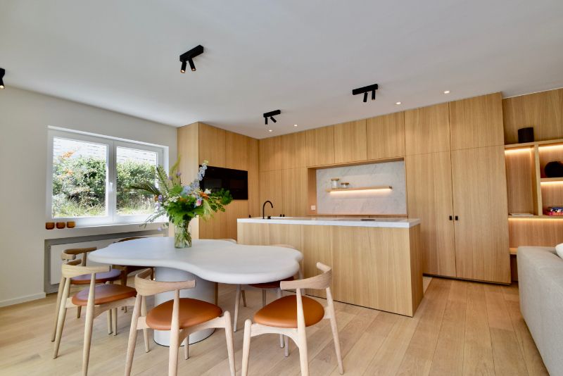 Subliem tuinappartement met zonneterras van 72m²  in een karaktervolle villaresidentie in een paadje. foto 5