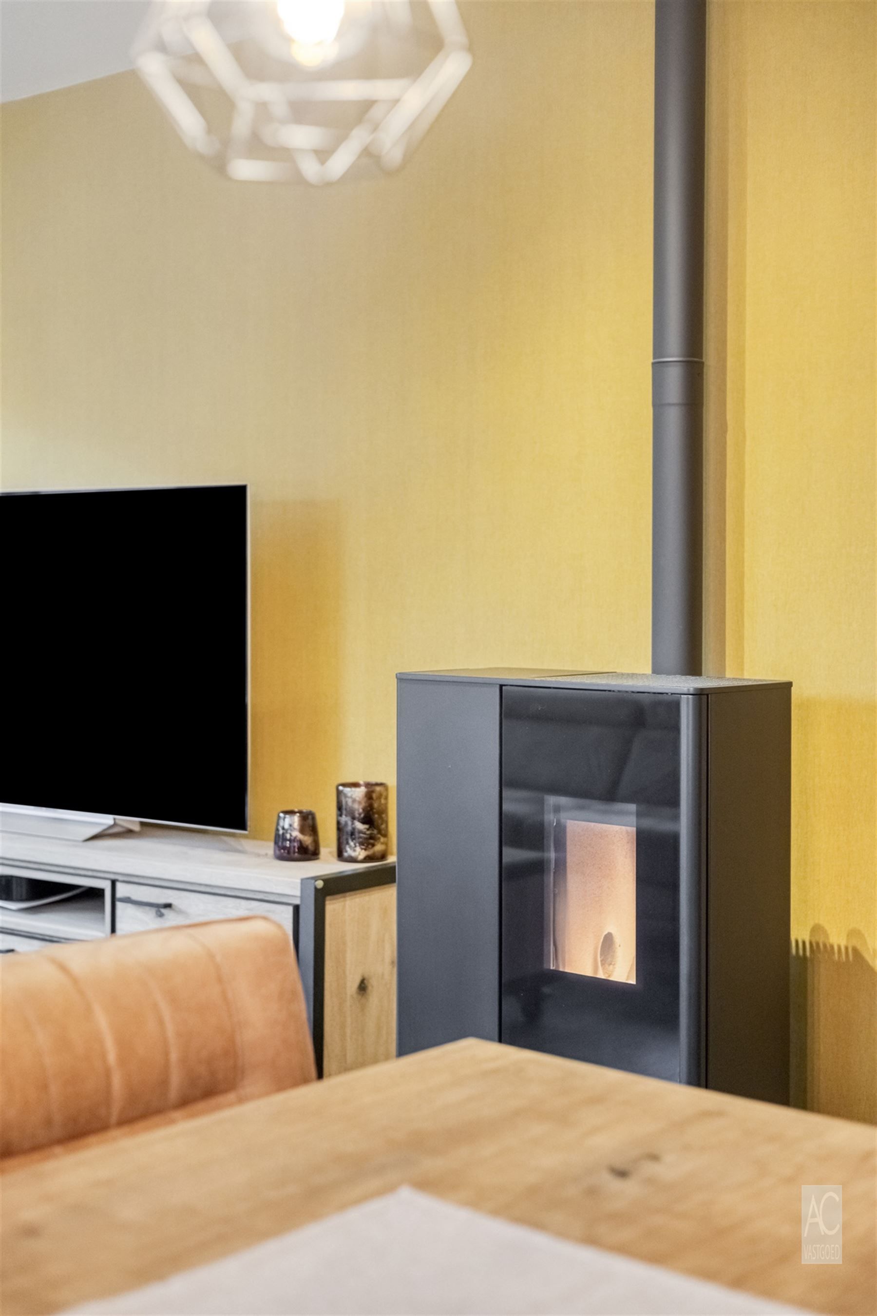 Recente halfopen bebouwing met 3 slaapkamers en garage foto 10