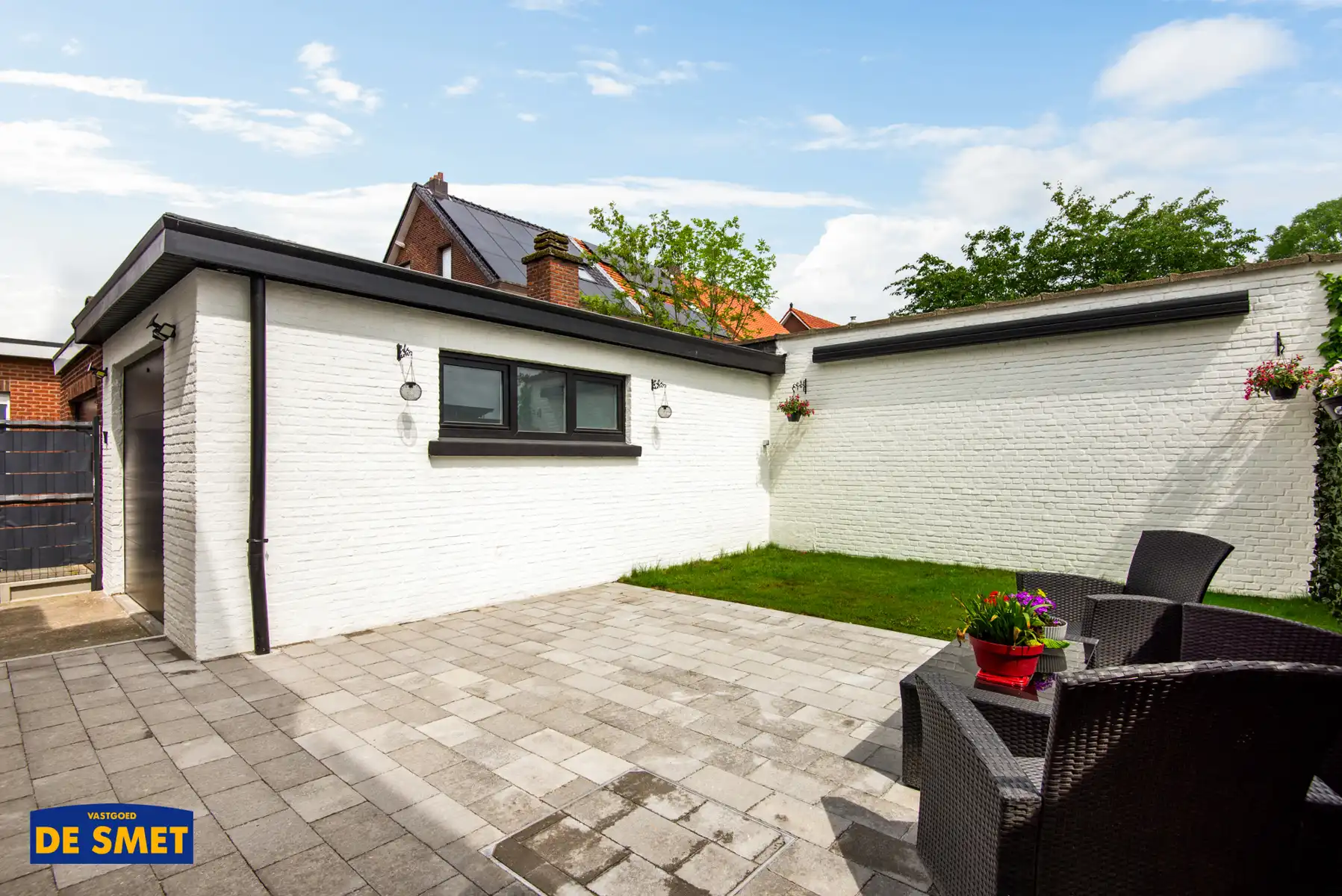 Luxueuze, volledig vernieuwde HOB met tuin en garage + oprit foto 3