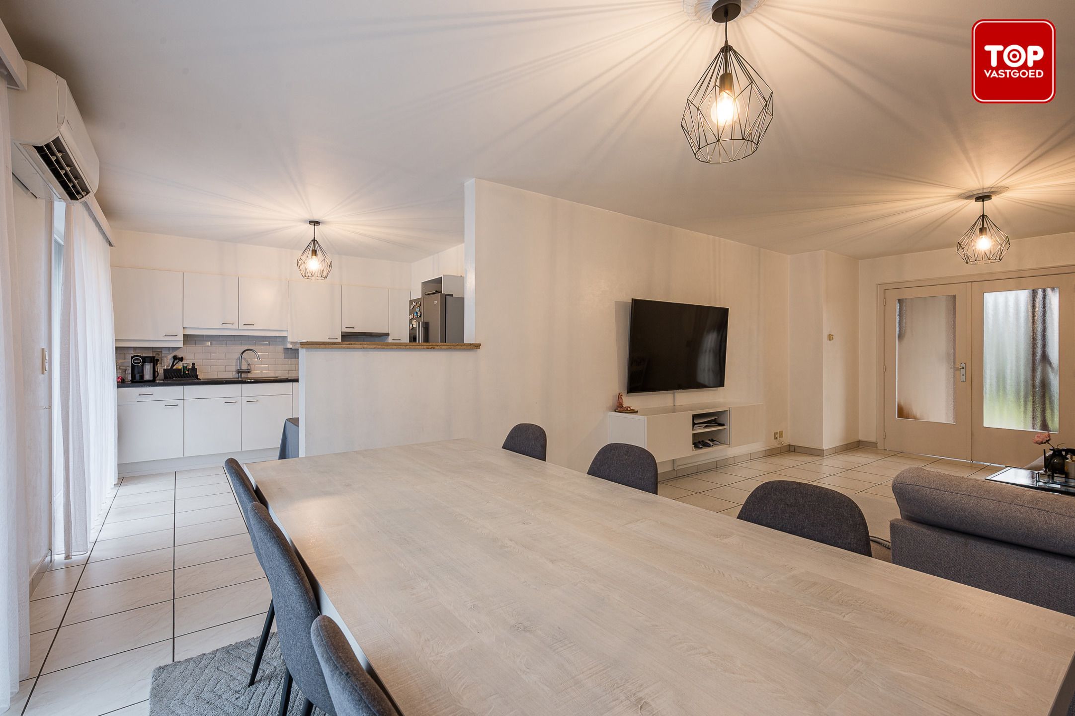 Instapklare woning met 3 slaapkamers in een rustige straat foto 7