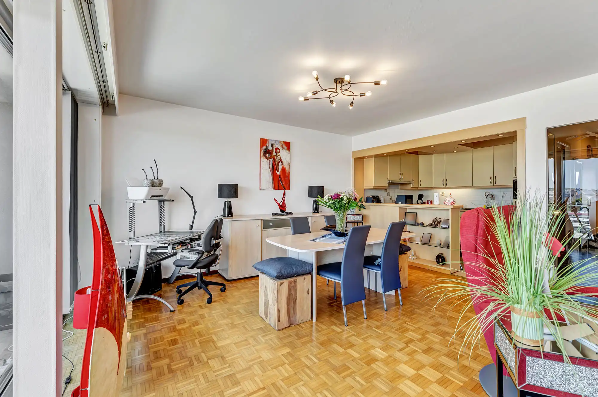 Twee slaapkamer appartement nabij centrum Denderleeuw foto 2