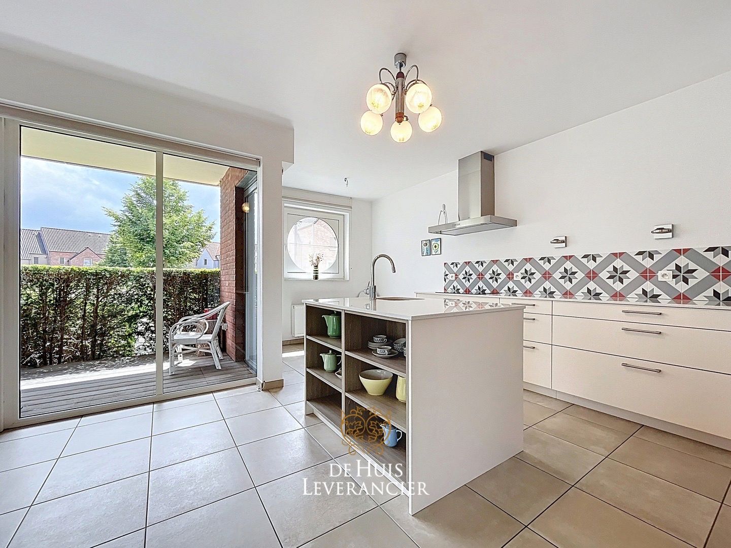 Ruim gelijkvloersappartement met 3 slaapkamers en garagebox te koop in Kontich foto 10