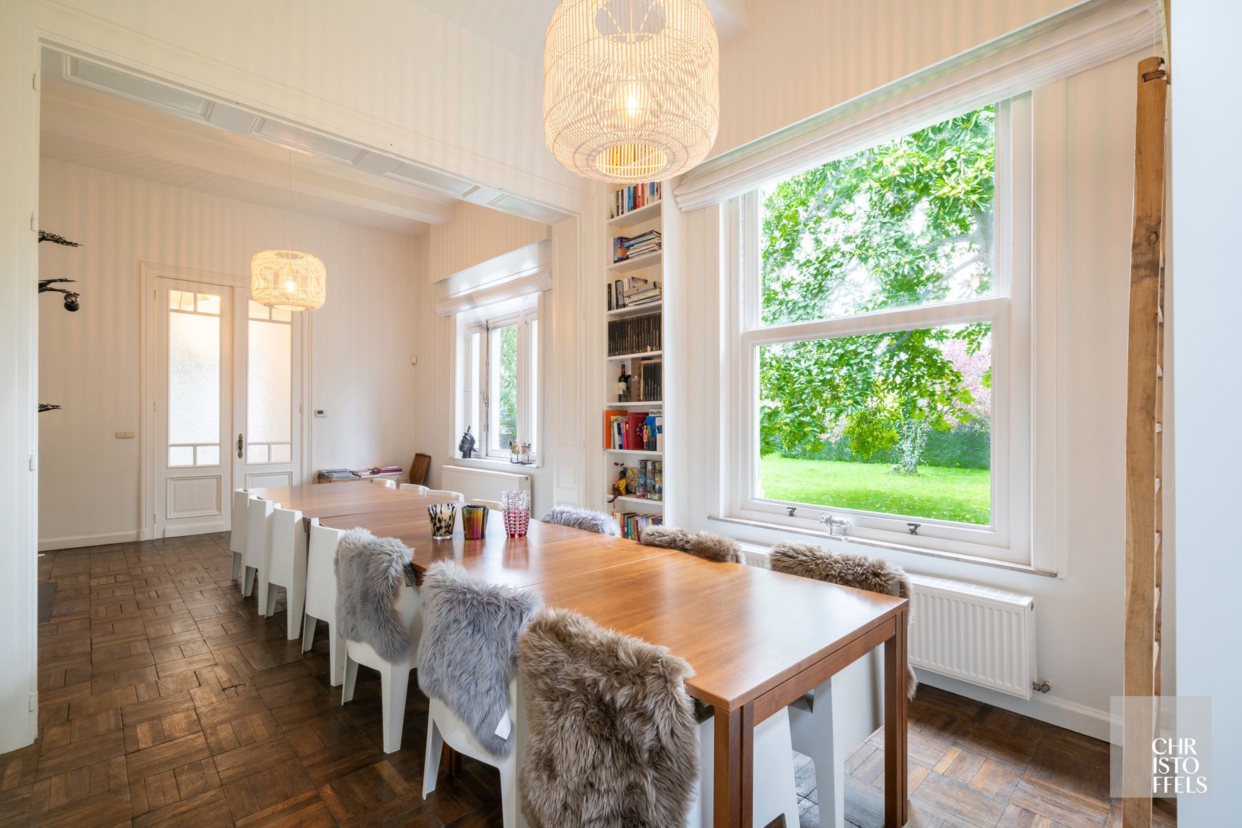 Herenhuis (535m²) met 6 slaapkamers op 19km van Maastricht! foto 8