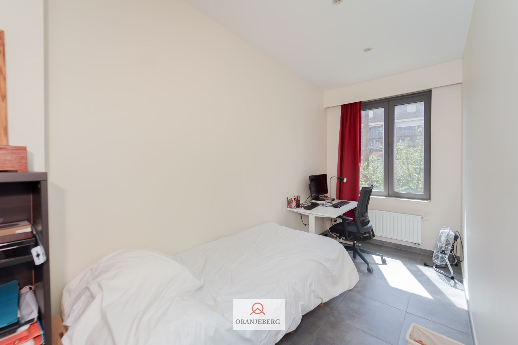 Recent 2 slaapkamer appartement met terras bij Sint-Pietersstation foto 18