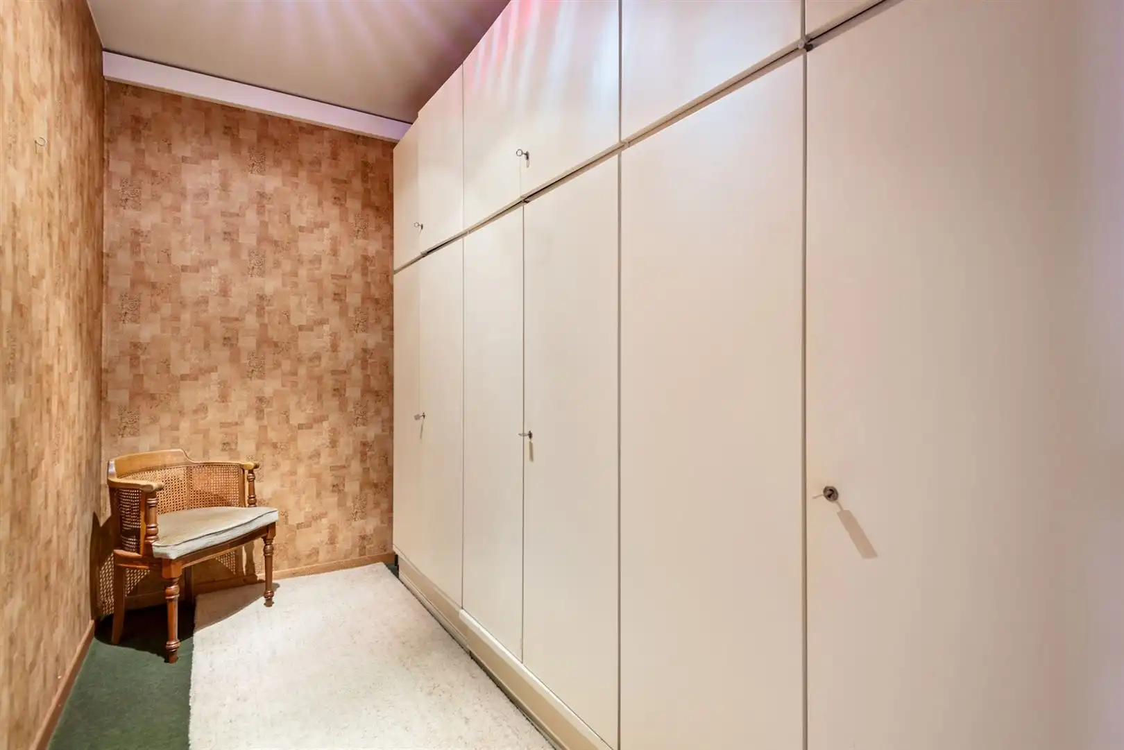 Ruim gelijkvloers appartement met tuin en garagebox foto 13