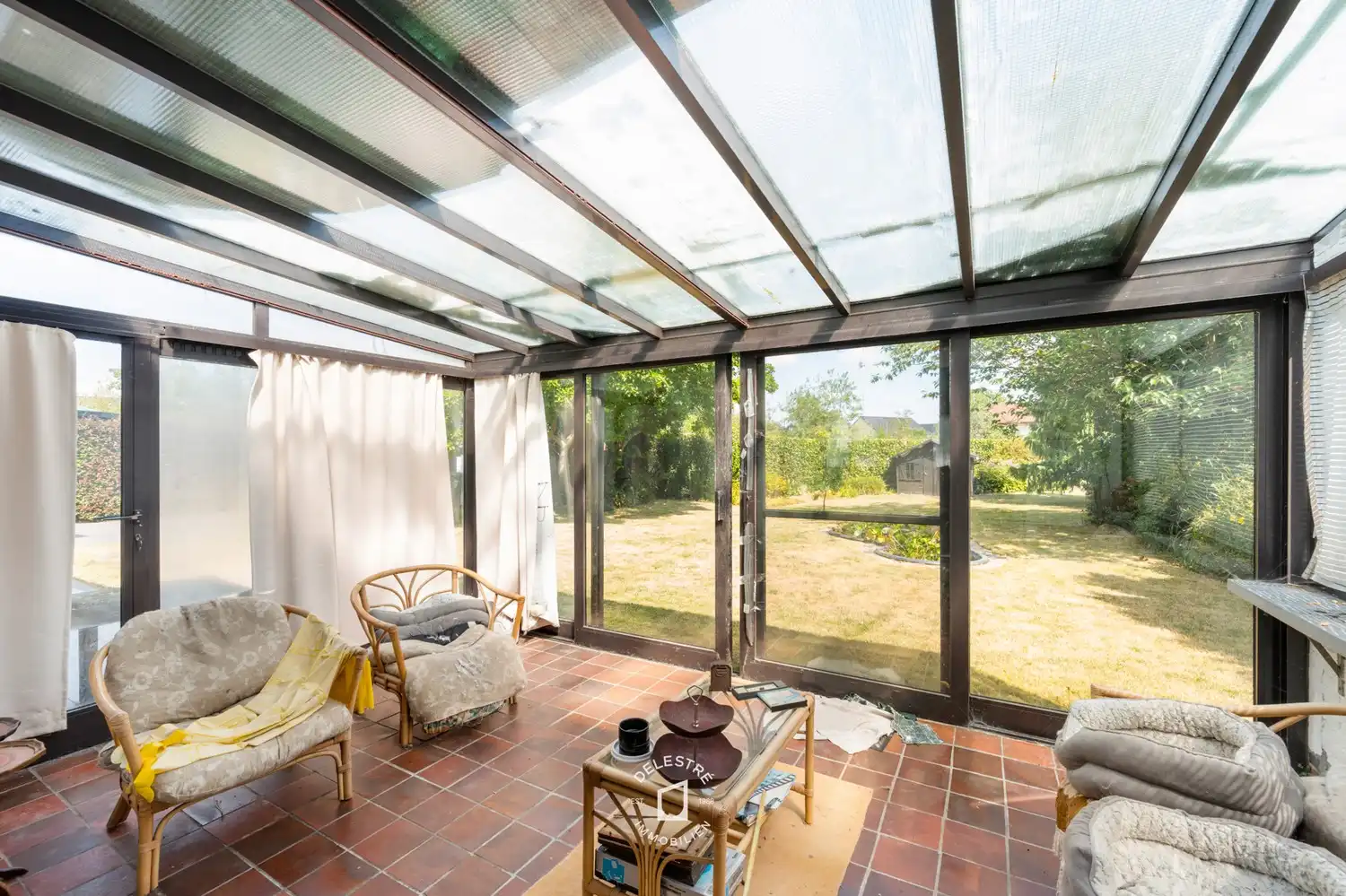 RUIME WONING met garage voor 2 wagens en grote tuin op centrale ligging in Welle foto 14