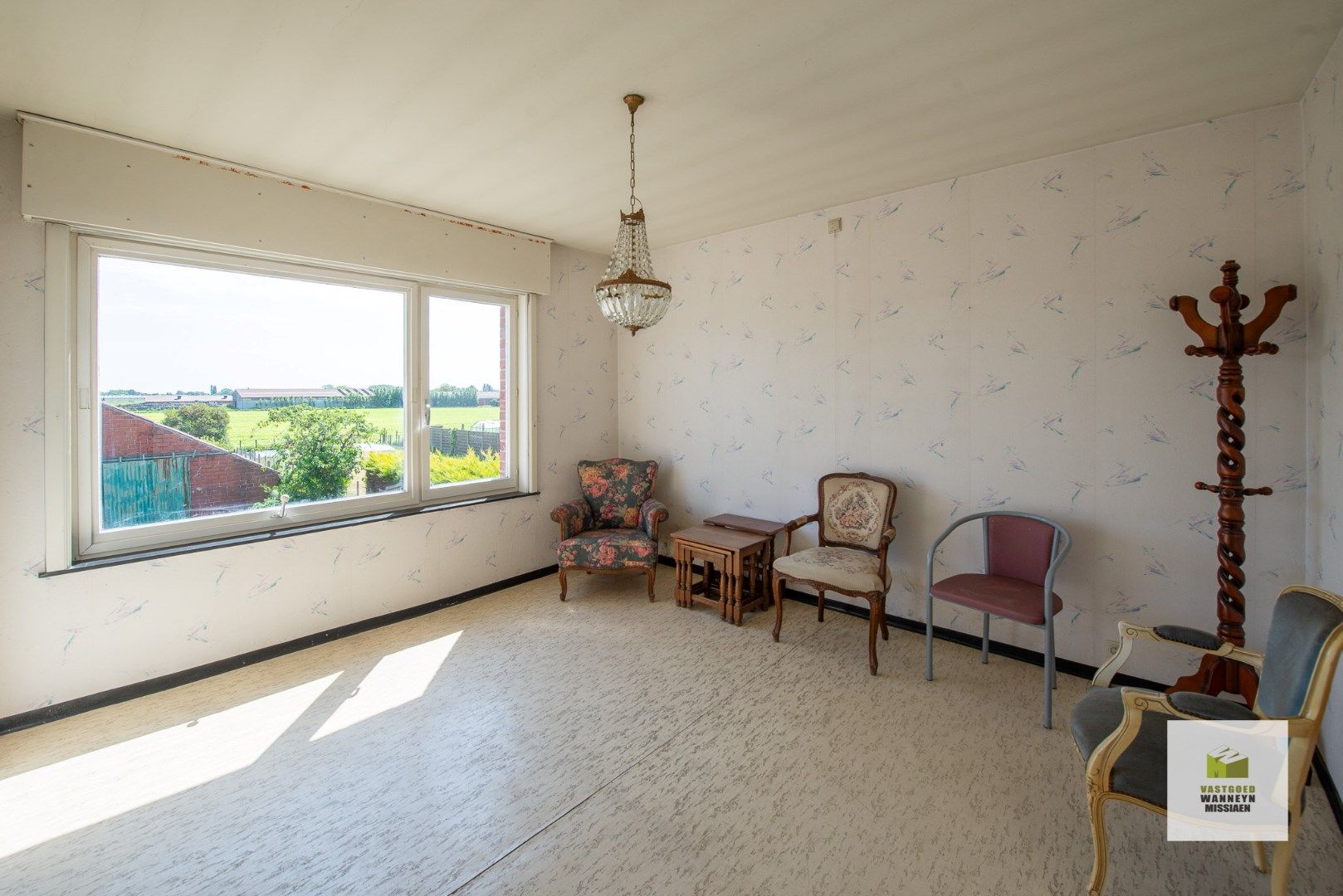 Te renoveren woning met landelijk vergezicht en bijgebouw op toplocatie te Wingene foto 15