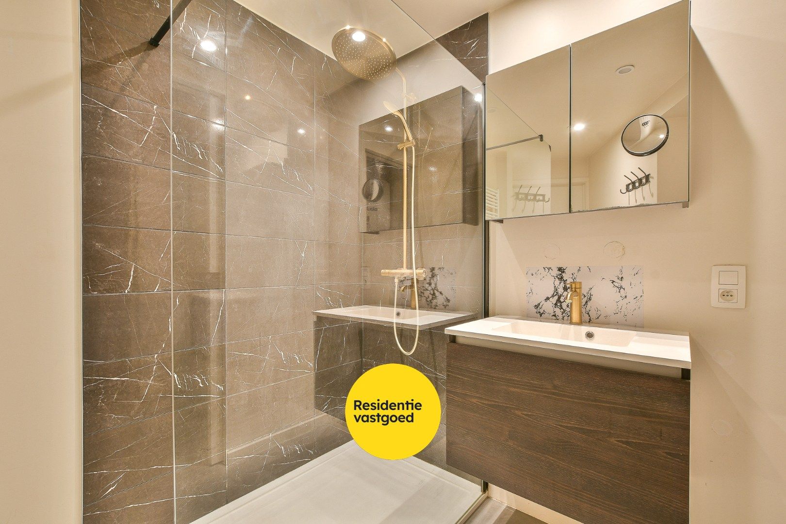 Te huur: modern appartement met 2 slaapkamers in hartje Blankenberge! foto 11