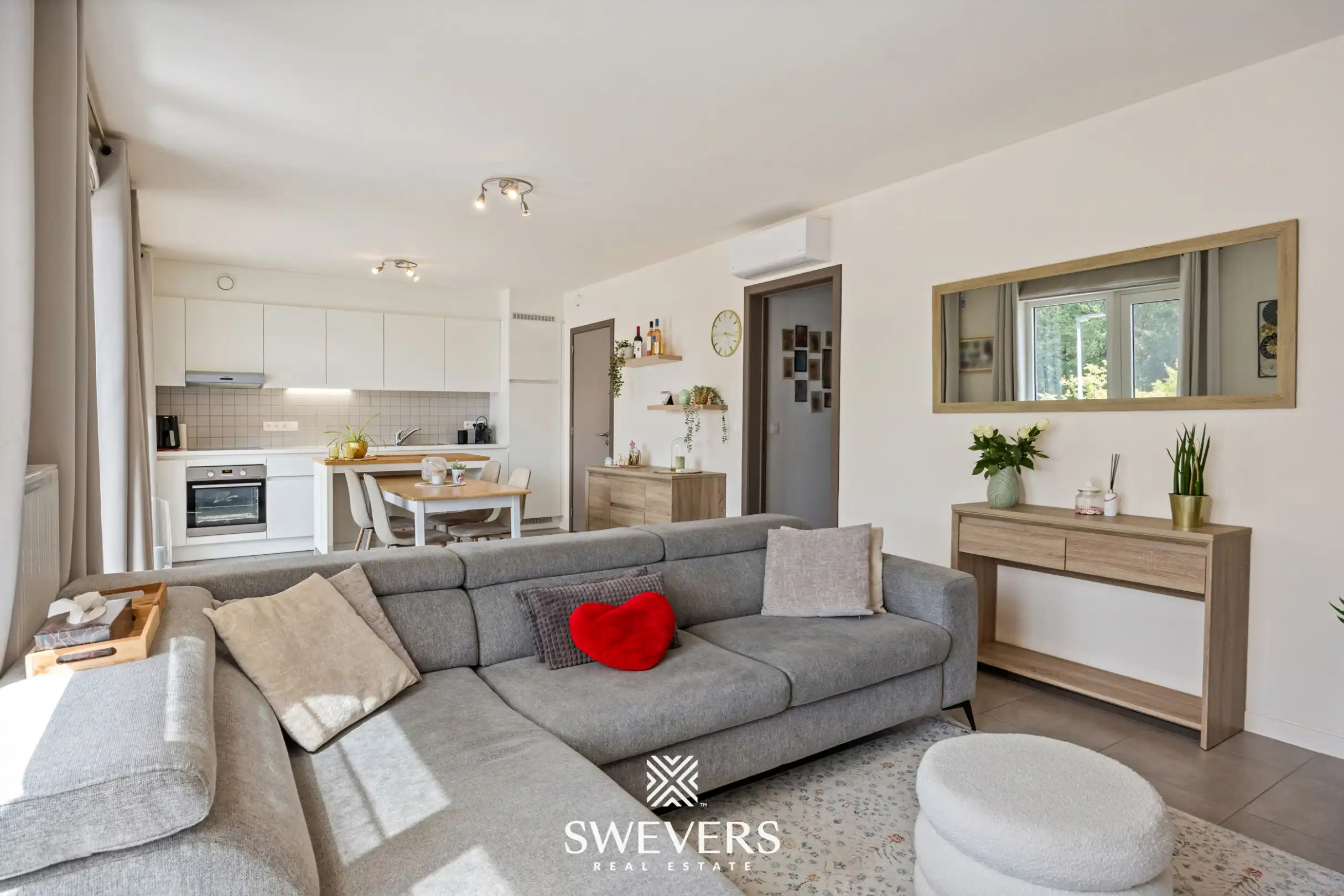 Gezellig 2-slaapkamerappartement met terras en autostaanplaats foto 5