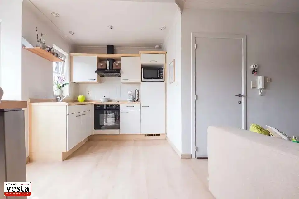 Eénslaapkamerappartement in centrum Sint-Truiden foto 4