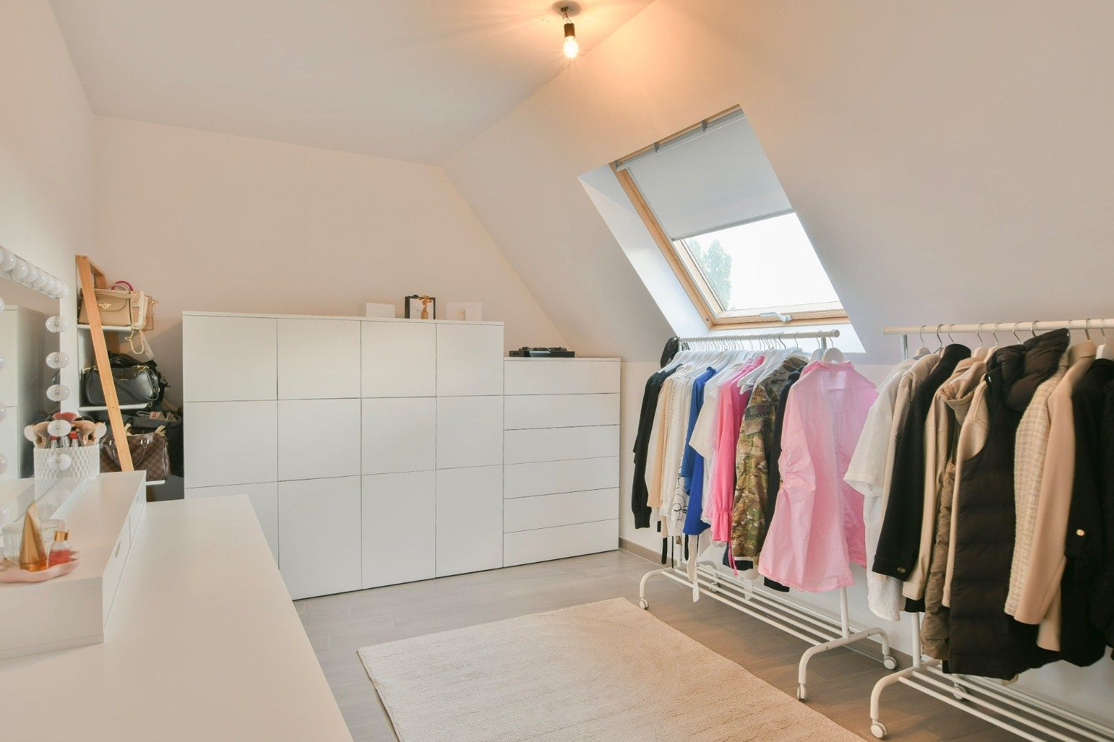 Ruim duplex appartement met 2 slaapkamers, 2 terrassen en garage te Oudenburg foto 13