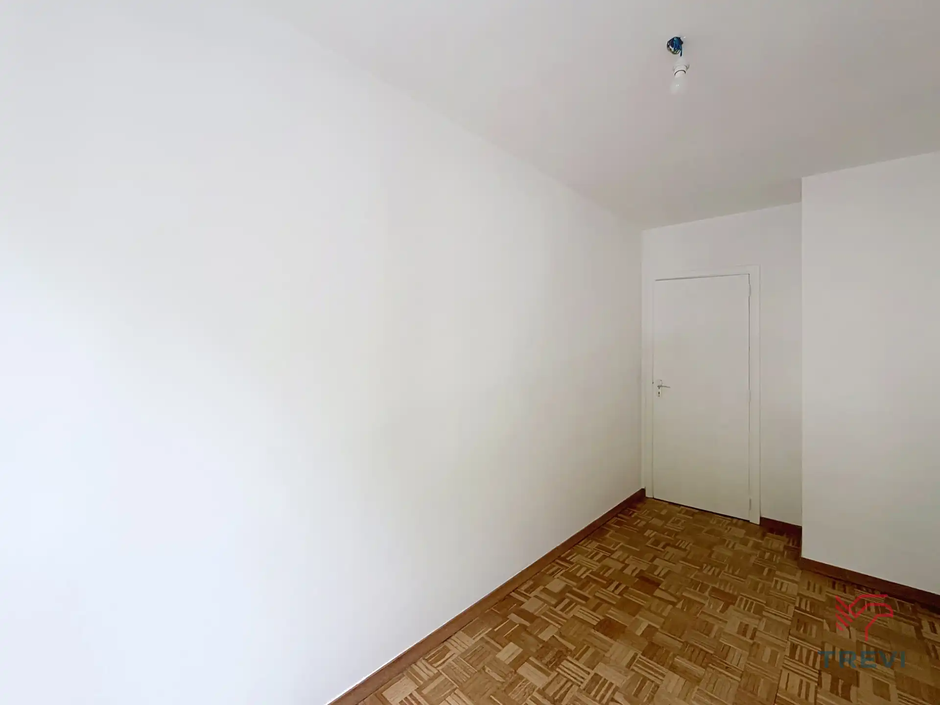 Mooi, gerenoveerd appartement met 2 slaapkamers foto 5