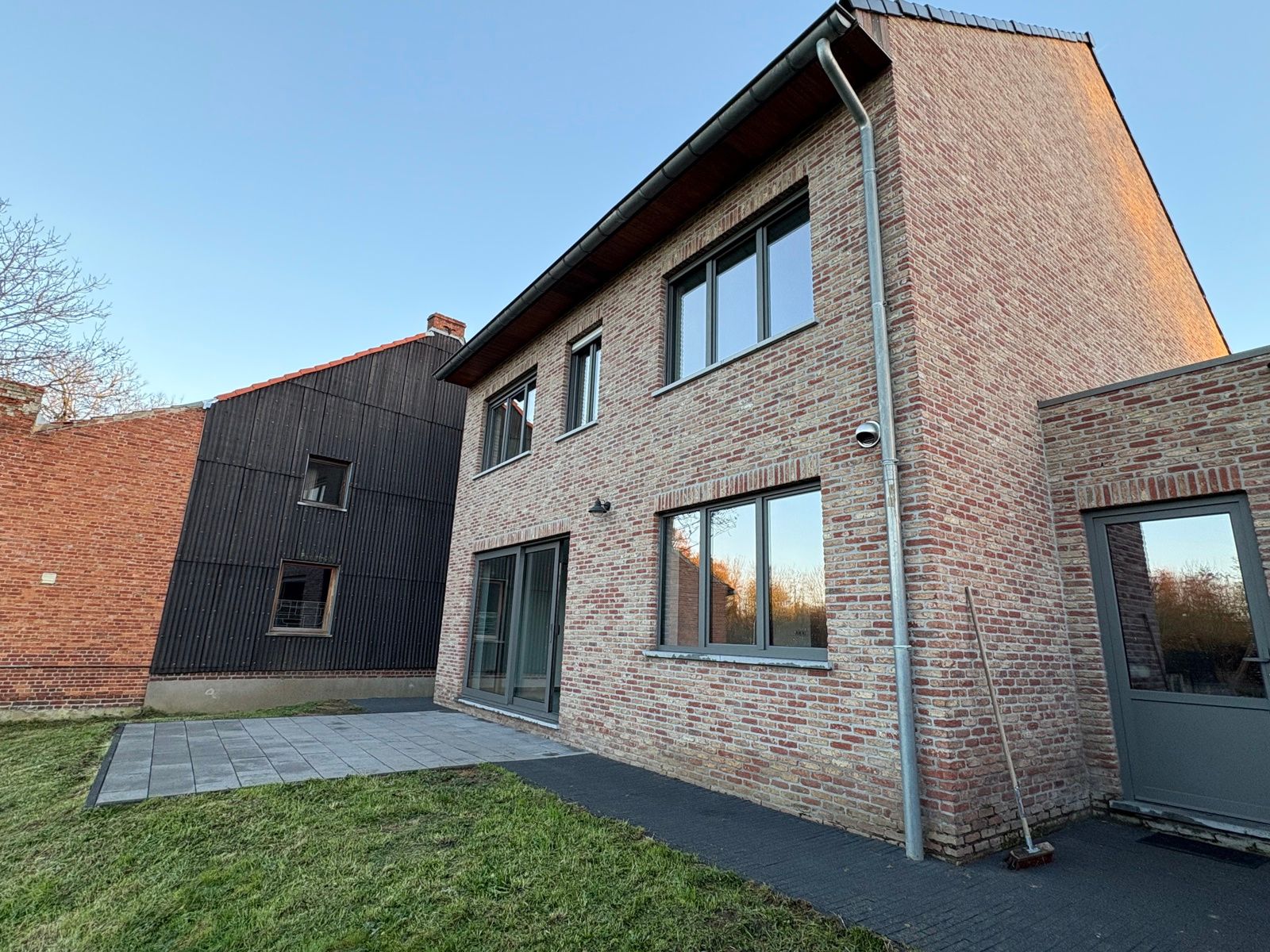 Recente, energiezuinige woning in rustige straat in Holsbeek foto 2