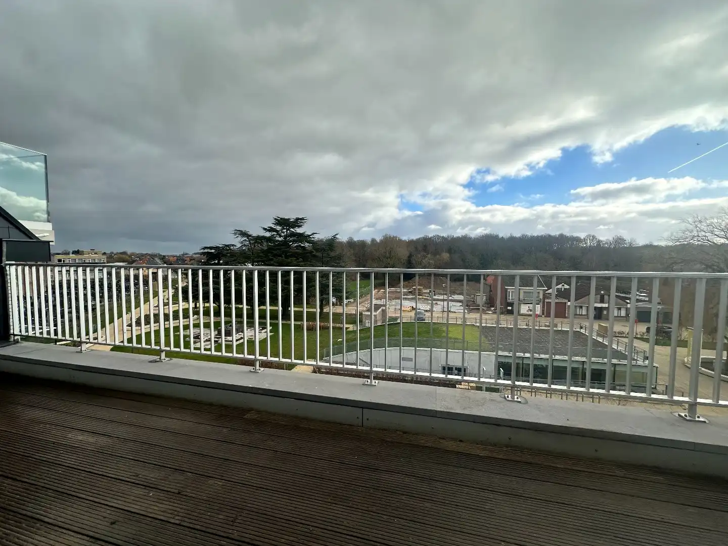 Degelijk onderhouden penthouse-appartement met twee ruime terrassen foto 7