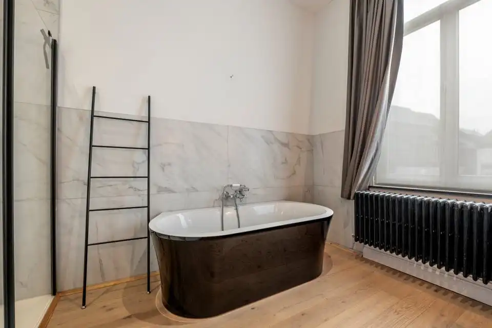 EXCLUSIEF HERENHUIS MET LUXUEUZE AFWERKING IN HET HART VAN SINT-TRUIDEN foto 45