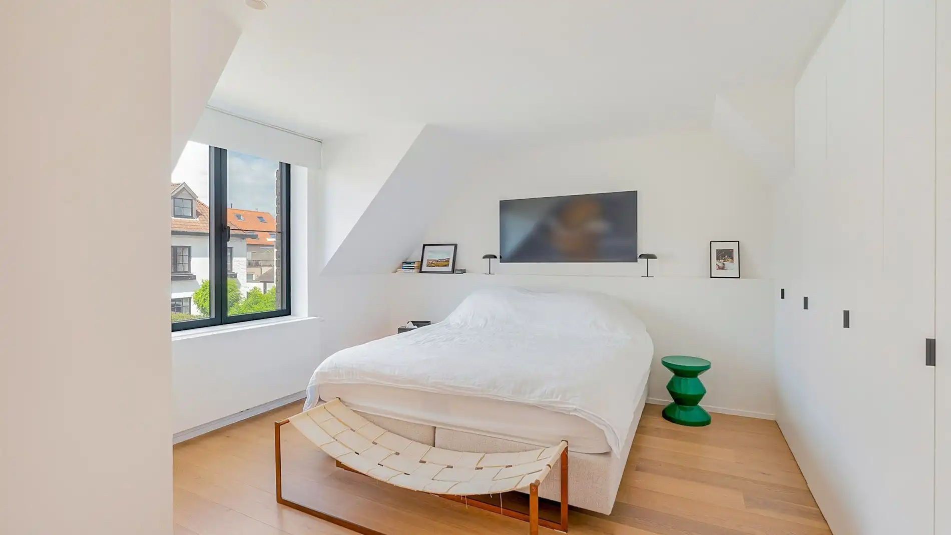 Compleet vernieuwd huis met garage te Oud Knokke foto 14