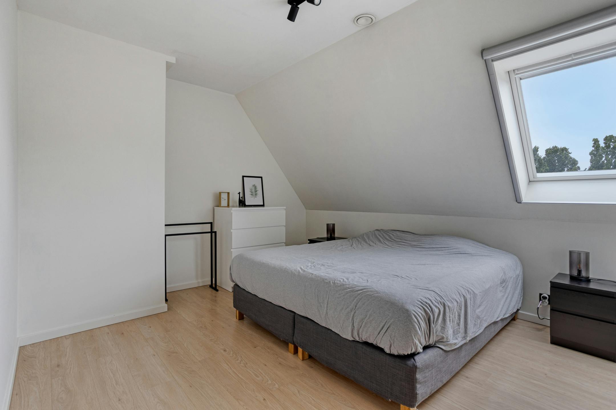Instapklare, lichtrijke duplex te koop in hartje Aalter foto 17