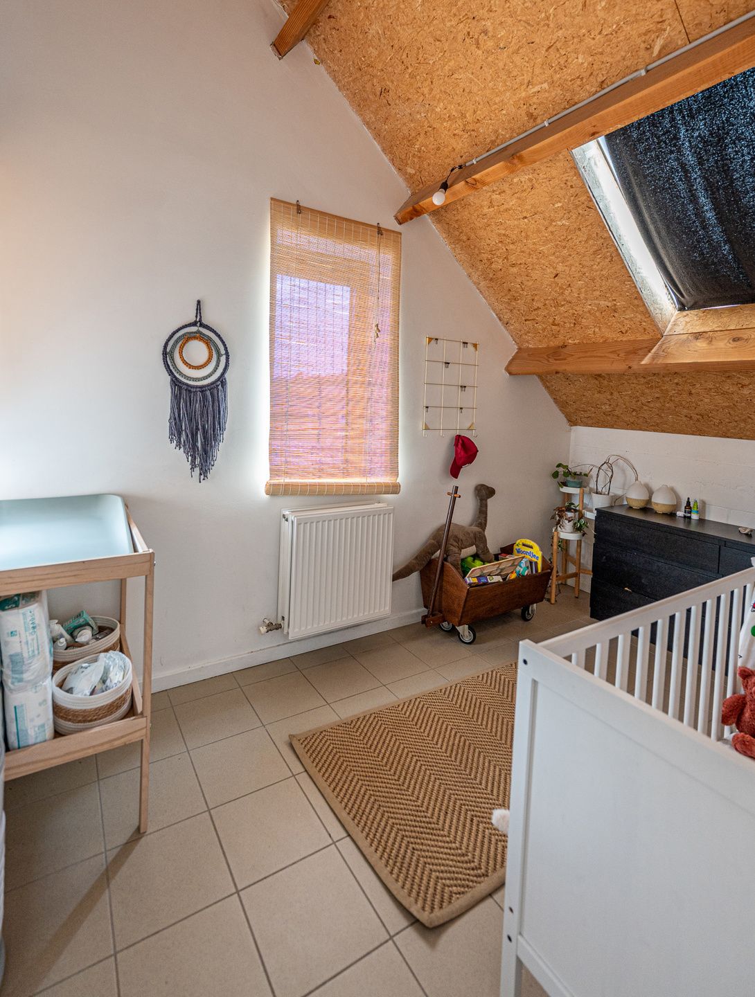 Recente woning in halfopen bebouwing foto 11