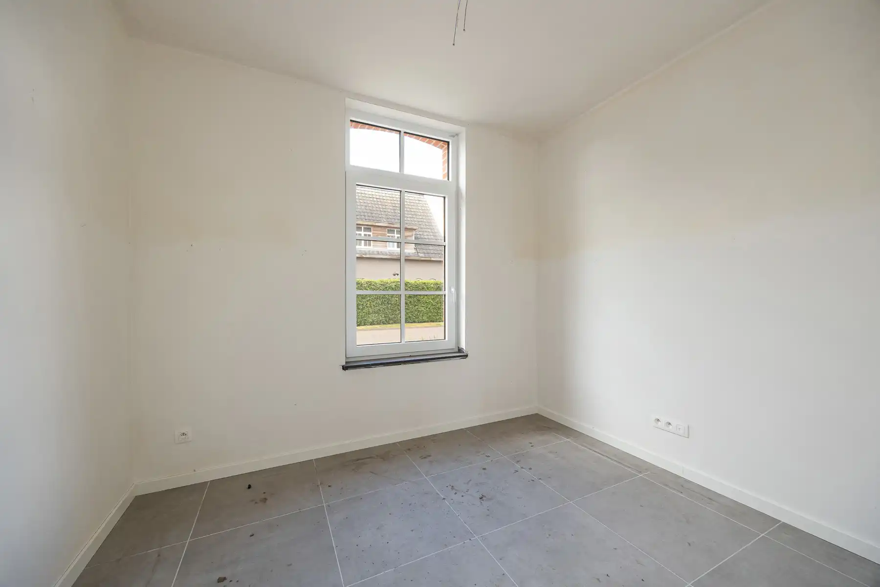 Ruime gezinswoning (ca 245 m²) met 3 slaapkamers op perceel van ca. 330 m². foto 8