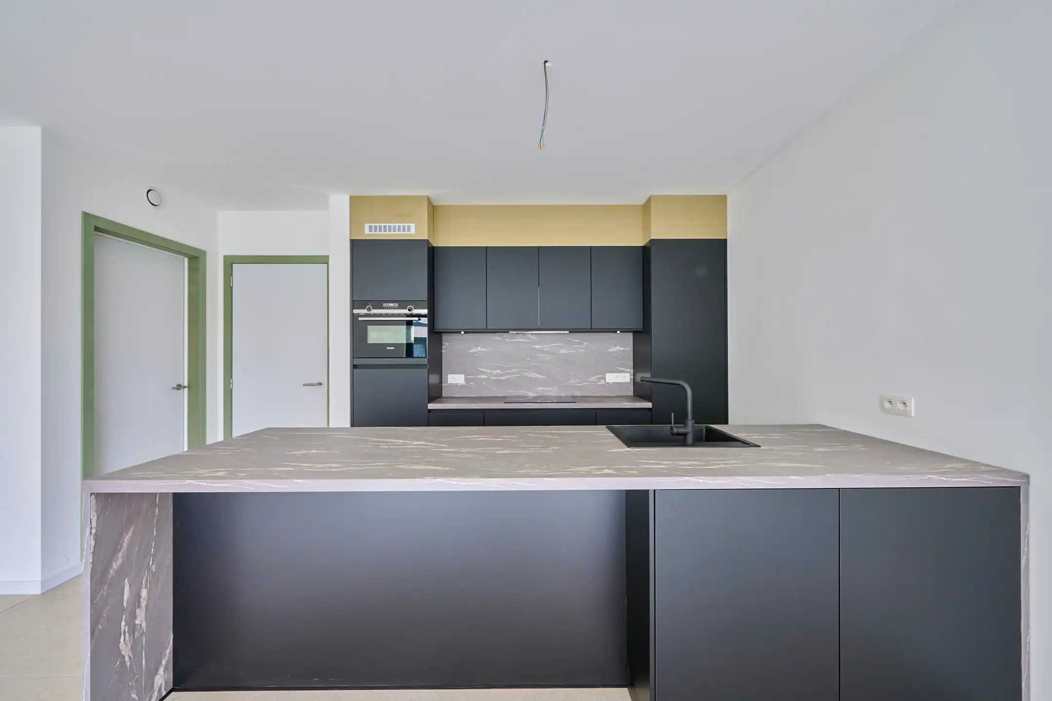 Gelijkvloers nieuwbouwappartement Agnetenpark-eigen tuintje  foto {{pictureIndex}}