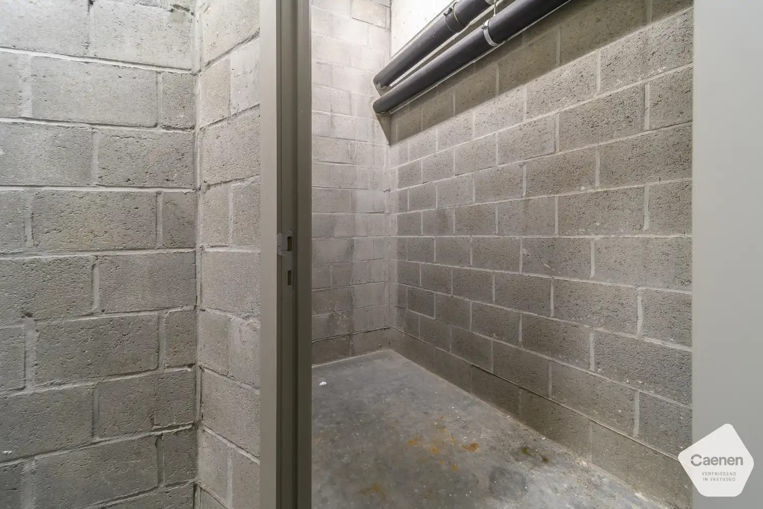 Centraal gelegen, recente studio met open zicht op het Sloepenplein - garage inbegrepen foto 15