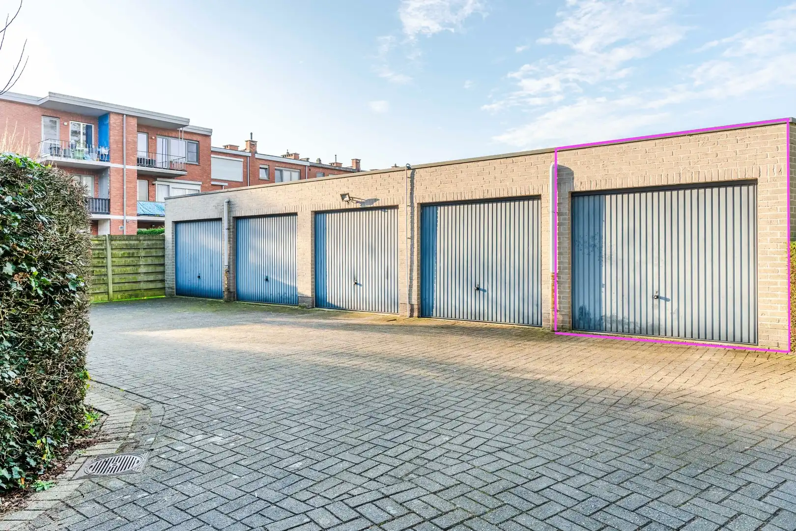 Centraal en rustig gelegen appartement met garage foto 20