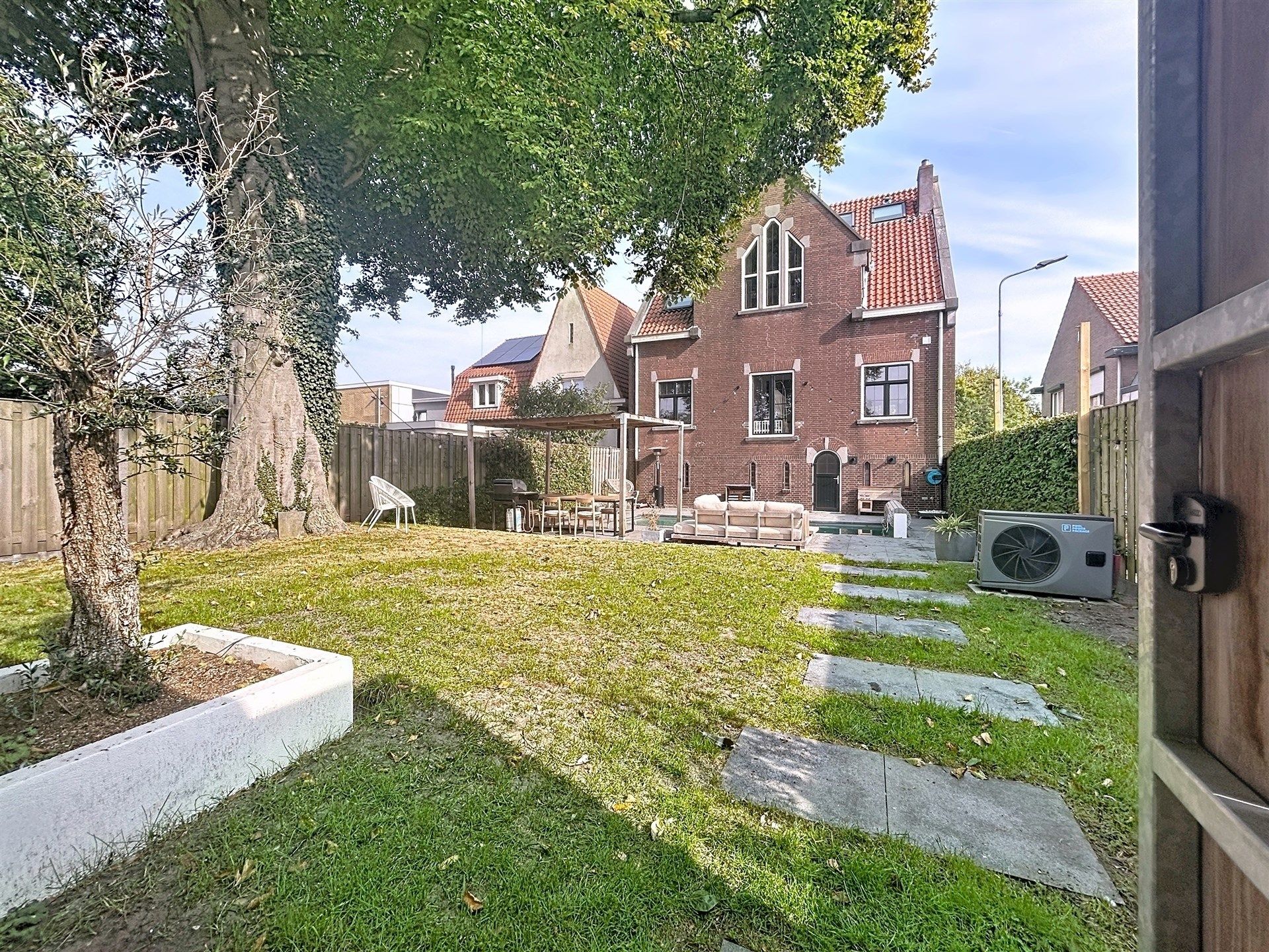 Historisch wonen in Clinge: oud-gemeentehuis (400m²) foto 24